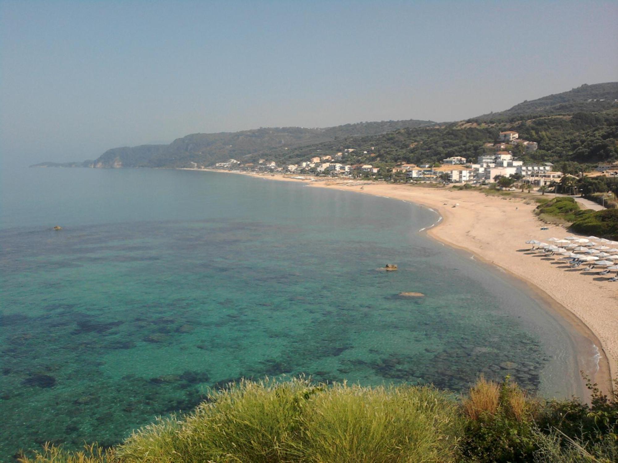 Palmina Mare Villa And Studios Paralia Vrachou Bagian luar foto